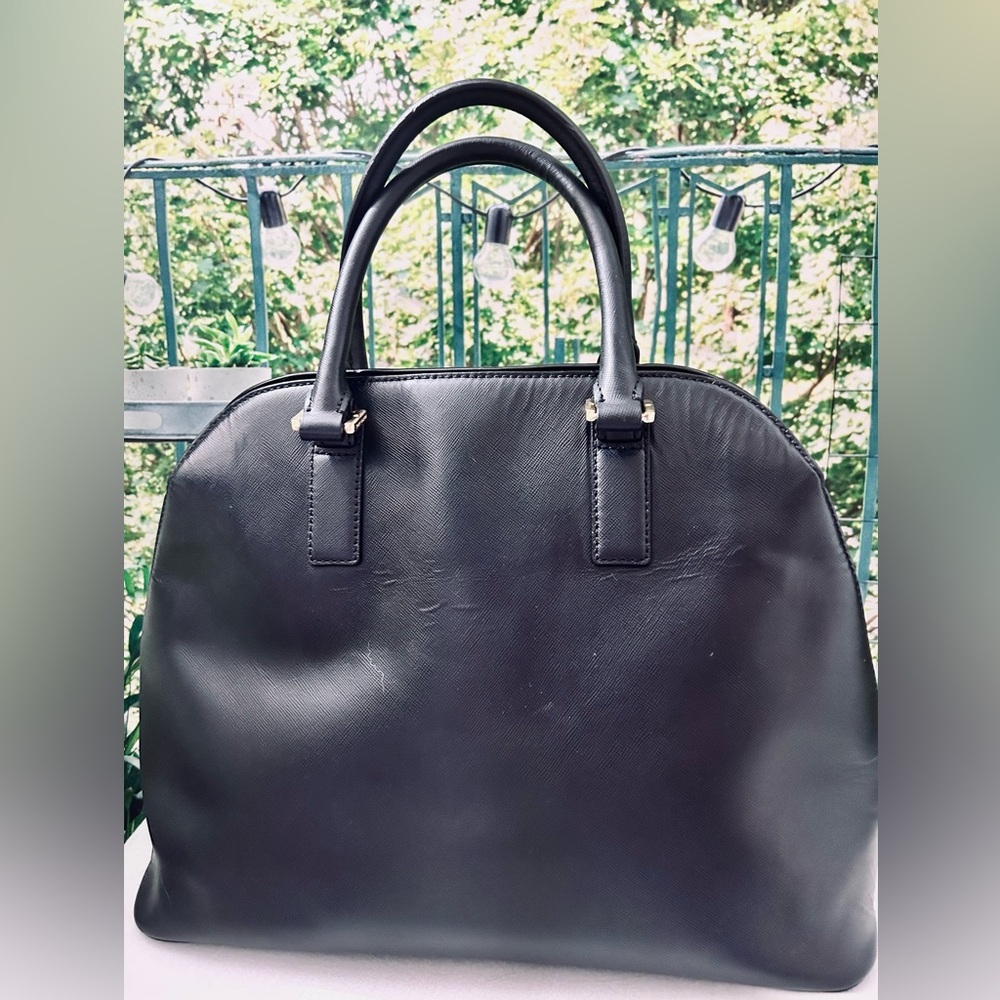 Tory Burch Authenticated Robinson Dome Saffiano Leather Purse - Picture 3 of 9